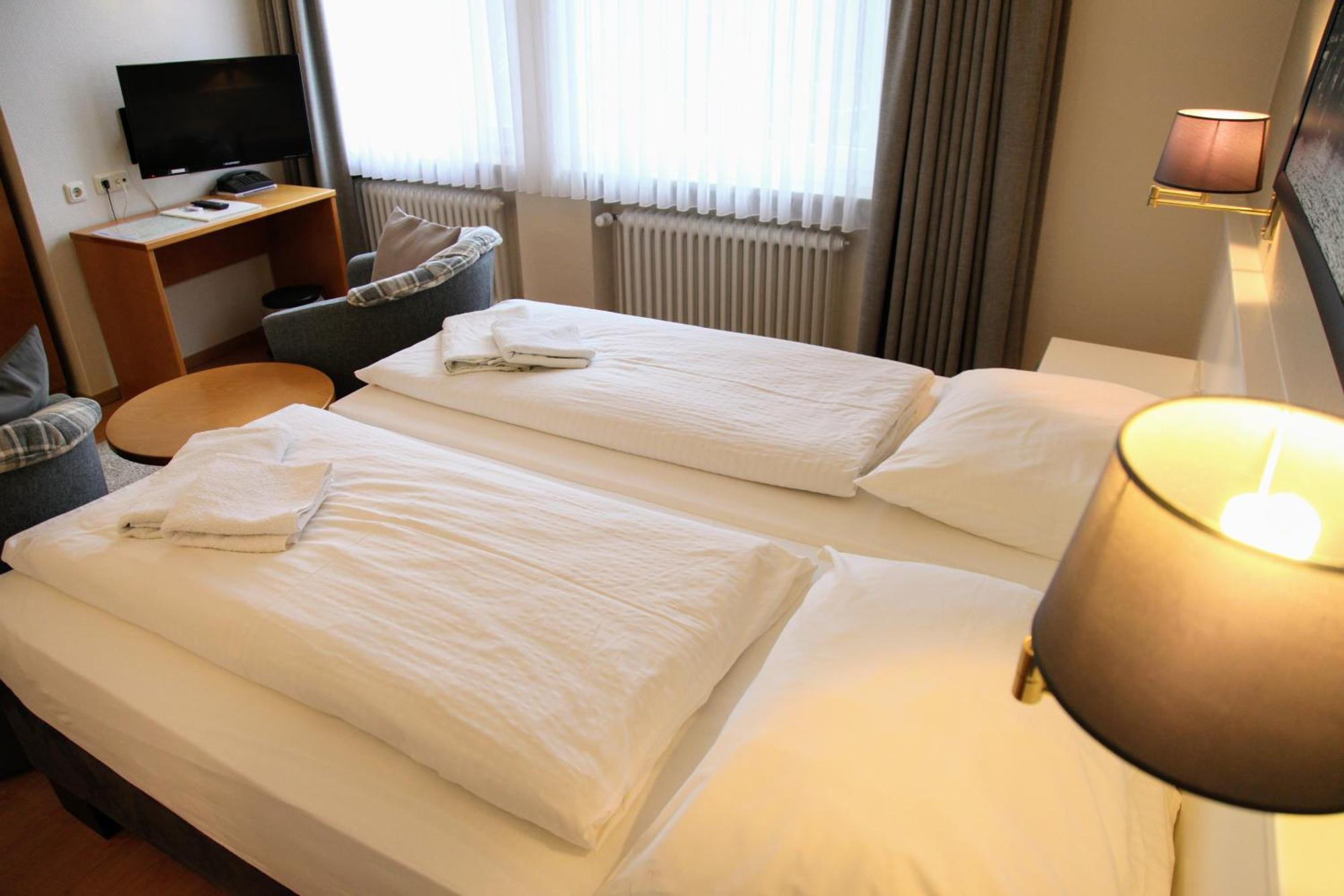 Hotel Garni Landgasthof Luechau Mussen  エクステリア 写真